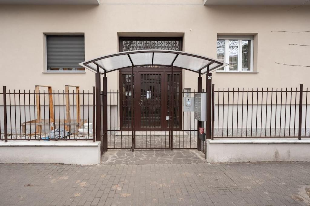 Appartamento Lussuoso Lodi Kültér fotó